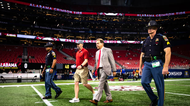 211204_8_SECChampionship_HC